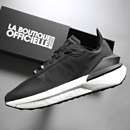 اسنیکر مردانه مشکی آدیداس اورجینال مدل adidas avrin