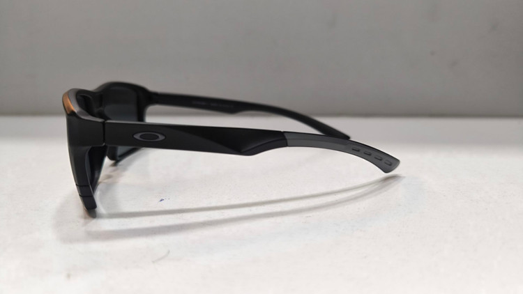 عینک مارک اوکلی پلاریزه یووی ۴۰۰ مشکی Oakley مستر کوالیتی